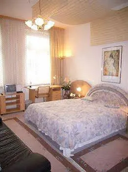 Hotel Central Budget Hotel 3*