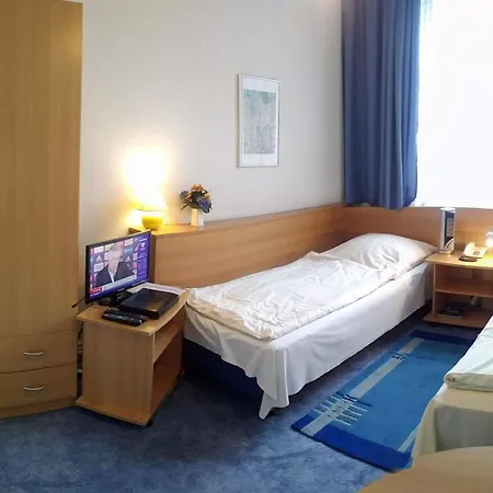 Central Budget Hotel Hotel