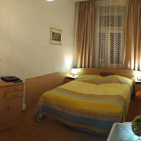 Hotel Central Budget Hotel